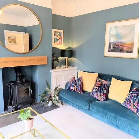 Montrose House Holiday home *