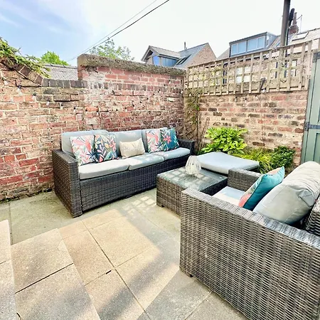 Montrose House Holiday home York