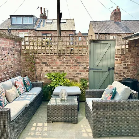 Montrose House בית נופש יורק