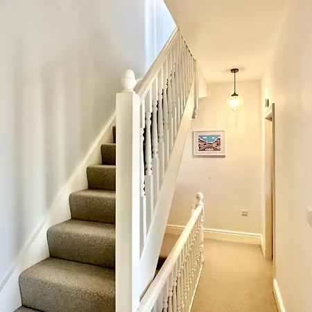 Montrose House يورك