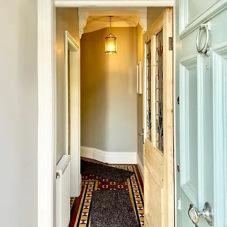 بيت للعطل Montrose House *
