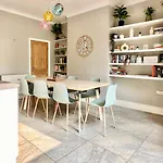 Vakantiehuis Montrose House