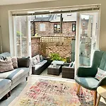 Vakantiehuis Montrose House